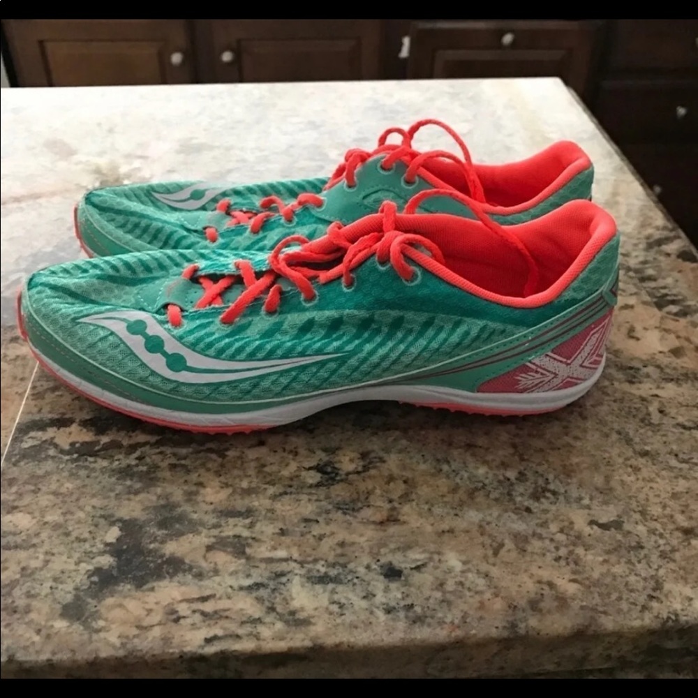 Running Track Shoes - Picture 2 of 4